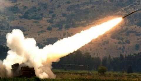 إغلاق مناطق شمال إسرائيل.. وصلية صاروخية لحزب الله