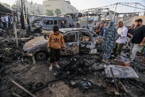 قصف إسرائيلي على مبنى شمال لبنان يخلف 18 شهيدا