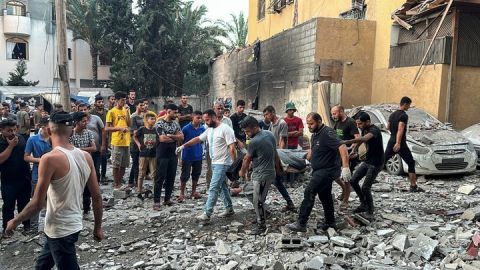 صور توثق اللحظة الأولى لسقوط صاروخ إسرائيلي على بيروت