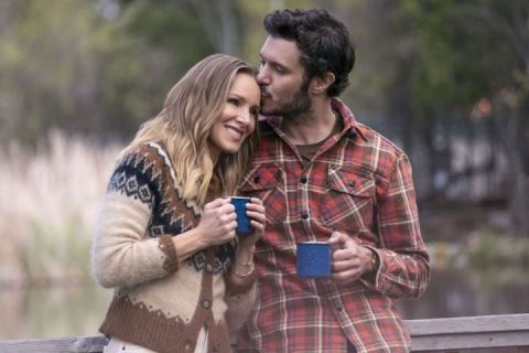 رسميا.. تجديد مسلسل نيتفلكس Nobody Wants This إلى موسم ثان