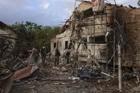 Hezbollah's massive rocket barrage on Israel causes chaos