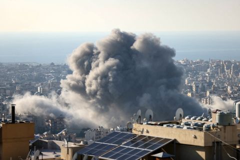 بالفيديو: قصف الضاحية الجنوبية.. واصابة مبنى في 