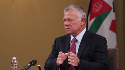 شاهد.. نفق سري أسفل قصر ماهر  الأسد ما علاقته بهروب الرئيس؟