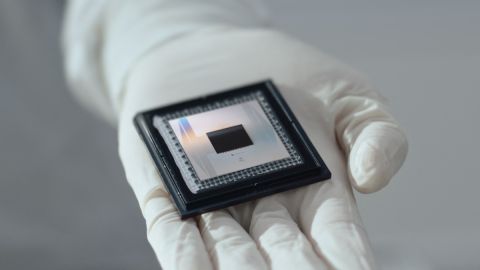 Google makes quantum computing history, turns 10 septillion years into 5 minutes