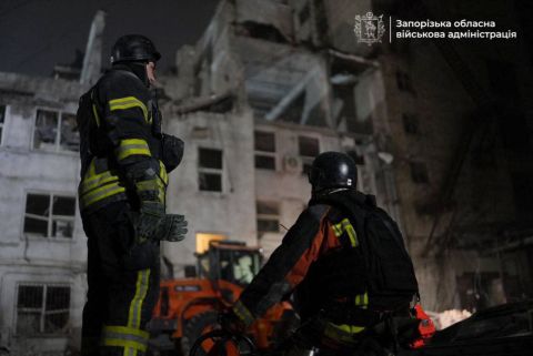 6 killed in a Russian attack on Ukraine's Zaporizhzhia