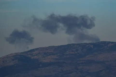 Syrian opposition forces capture Hama in rapid gains against regime