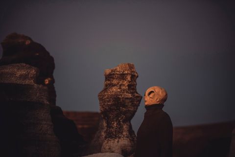 CIA documents claim life on Mars, large people who built Pyramids