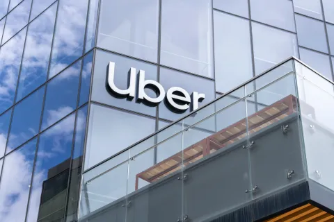 Uber launches 'Uber by Woman' service in Paris