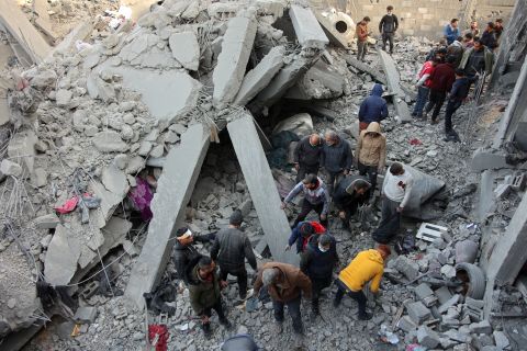 17 Palestinians, mostly children, killed in Israeli airstrikes on Gaza
