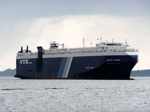 Houthis free crew of detained Israeli-linked ship