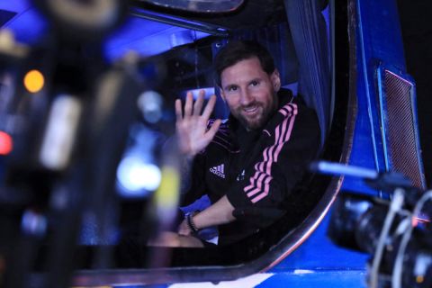 Messi Back to Barcelona? Insider Reveals Stunning Transfer Twist
