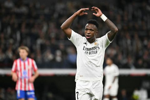 قلق في ريال مدريد..هل يقترب فينيسيوس جونيور من الرحيل؟