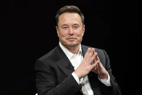 Musk partners with UAE government to launch Dubai Loop project