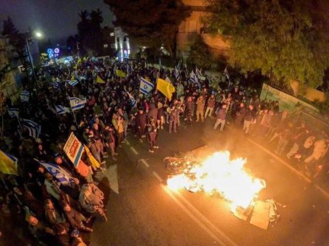 نتنياهو ينقل النيران إلى تل أبيب.. وبن غفير يعود رسميًا