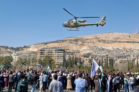 سوريا: قرار بصرف منحة مالية لكافة موظفي الدولة