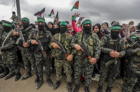 هل يتم تأسيس إدارة لتهجير أهل غزة.. 5 آلاف شخص يوميا؟