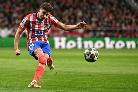 WAS IT A DOUBLE TOUCH? Watch the Alvarez Penalty That's Breaking the Internet