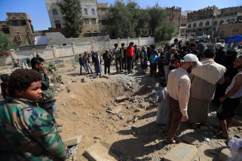 12 killed, dozens wounded in new U.S. airstrikes on Yemen