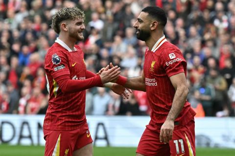 Liverpool Fans Celebrate Mo Salah’s Contract Renewal Ahead of Crucial Clash vs West Ham