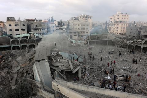 Israeli strikes on Gaza kill dozens as ground assault increasing in Shujaiya