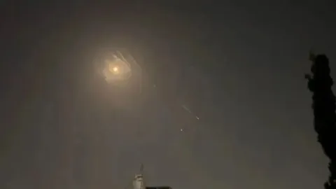 محادثات موسكو وكييف تأخذ منحى آخر.. كيف تصاعدت حدة التصريحات؟
