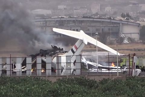 Trump claims Houthis pleaded for bombing to stop, Houthis fire back