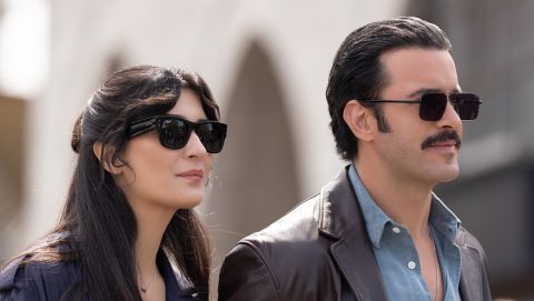 Hande Erçel and Barış Arduç on Disney+ series “Aşkı Hatırla” with stunning poster reveal