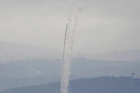 Ambushes kill Israeli soldiers as 80 Palestinians killed in Israeli assaults on Gaza aid zone