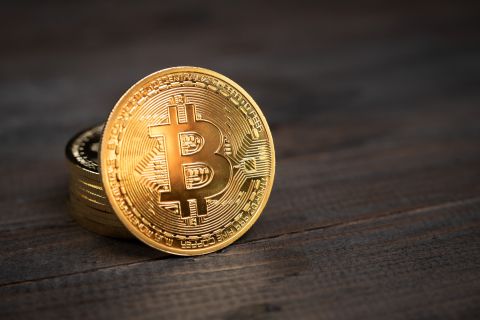 أسعار العملات المشفرة مقابل الدولار 
