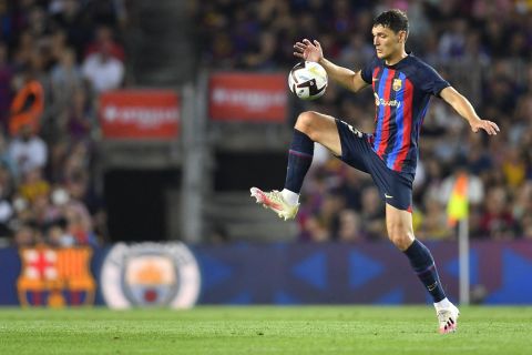 بطلب من رونالدو: النصر يتحرك لضم مدافع برشلونة أندرياس كريستنسن