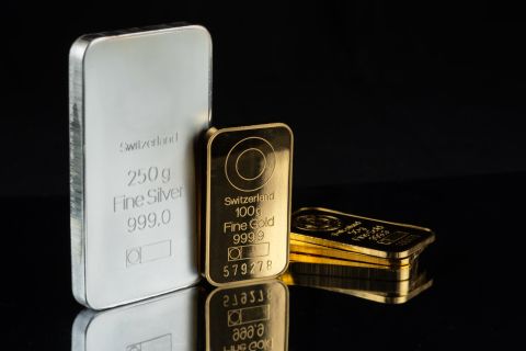 تذبذب أسعار الذهب تحت ضغط الدولار 