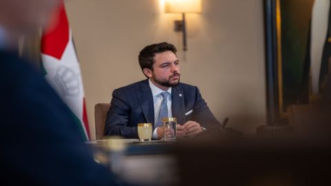 ولي العهد يعلن عودة 