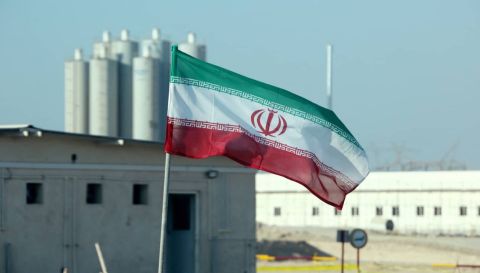 ماذا ستفعل إيران حال تفعيل نظام العقوبات عليها؟