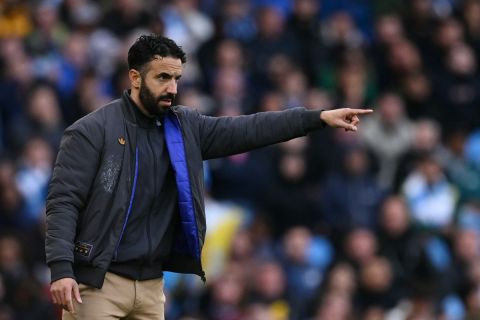 هل كان أموريم على حق؟ الأرقام تكشف حقيقة تألق منبوذي مانشستر يونايتد