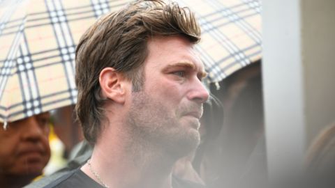 Kıvanç Tatlıtuğ in tears at close friend Halit Yukay funeral in Istanbul