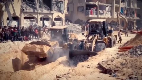 نتنياهو يتباهى باستعادة الرهائن وإلقاء 