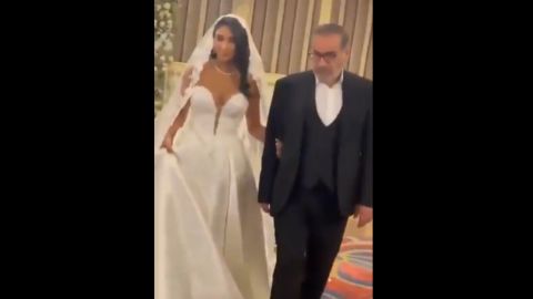 فيديو خاص: شمخاني يحتفل بزفاف ابنته بعد قصف غرفة نومه