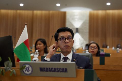 Military seizes power in Madagascar after Rajoelina’s impeachment and French evacuation
