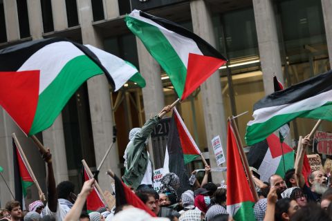Ceasefire deal to take effect at 12:00 p.m. Gaza time