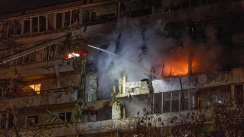 بمئات المسيرات.. هجوم روسي ضخم على كييف وأوكرانيا ترد