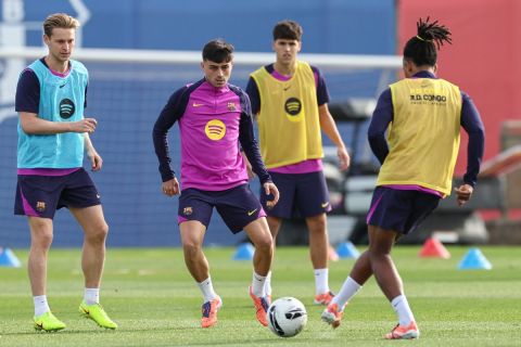 أخيراً..بيدري يعود لقائمة برشلونة بعد غياب طويل