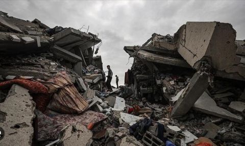 مجهولو الهوية.. غزة تدفن جثث 15 شهيداً تعذّر التعرف إليهم