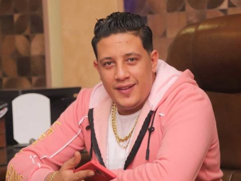 حمو بيكا يستقبل مولودته الجديدة 
