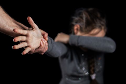 بعد 3 أيام.. إنقاذ طفل سوري دفن حياً من قِبل خاله