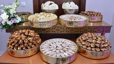 طريقة عمل حلويات رمضانية مغربية