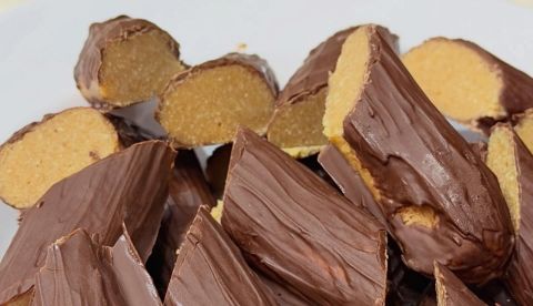 كيكة الحطب الشتوية… دفء الطعم وترند الموسم