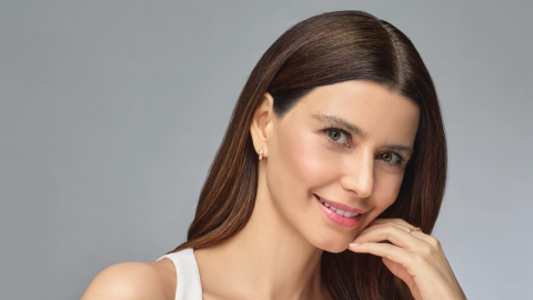 من الدراما الى الغناء.. بيرين سات تطلق أل أغنية لها في مسيرتها المهنية