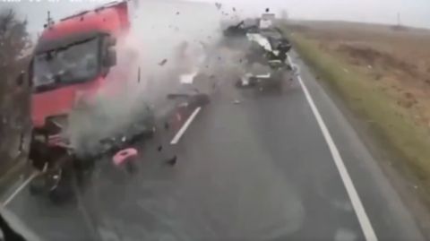 فيديو: حادث مروع من الدرجة الأولى لمشجعي باوك اليوناني  