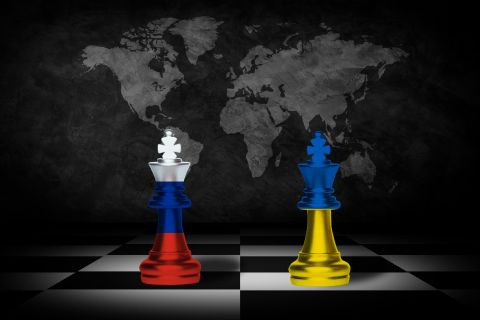 روسيا: إسقاط 40 طائرة أوكرانية وحريق بمنشأتين 