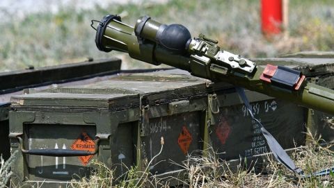 بشكل سري.. ترامب وفر آلاف المحطات لإيصال الإنترنت لمحتجي إيران